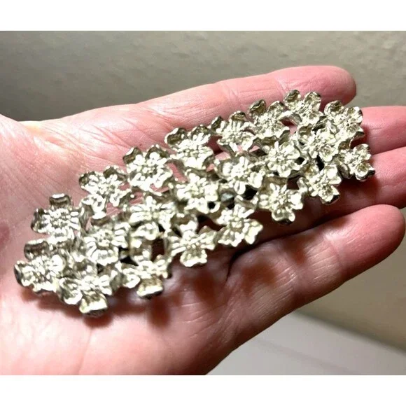 Vintage Silver-tone Floral Hair Barrette - Picture 2 of 6